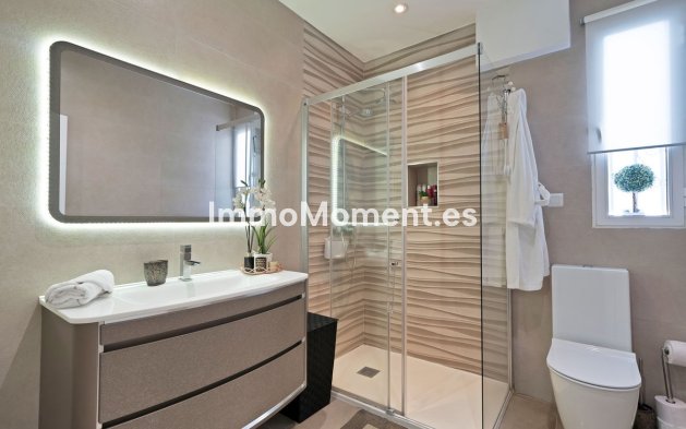 Reventa - Villa - Estepona  - Estepona Centro