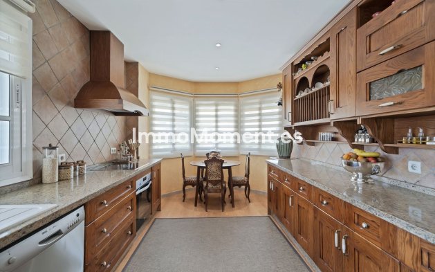 Reventa - Villa - Estepona  - Estepona Centro