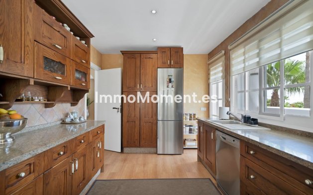 Reventa - Villa - Estepona  - Estepona Centro