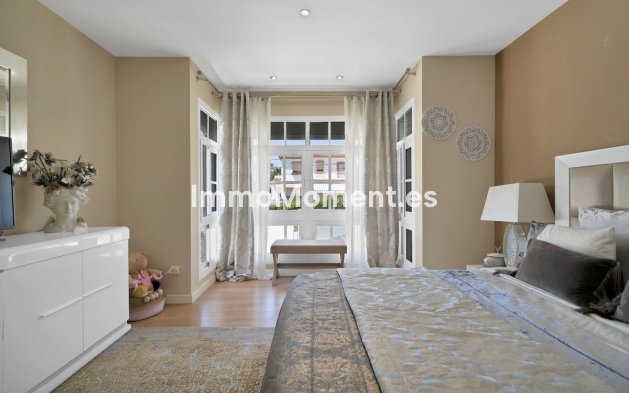 Reventa - Villa - Estepona  - Estepona Centro