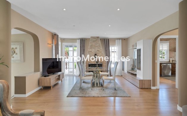 Reventa - Villa - Estepona  - Estepona Centro