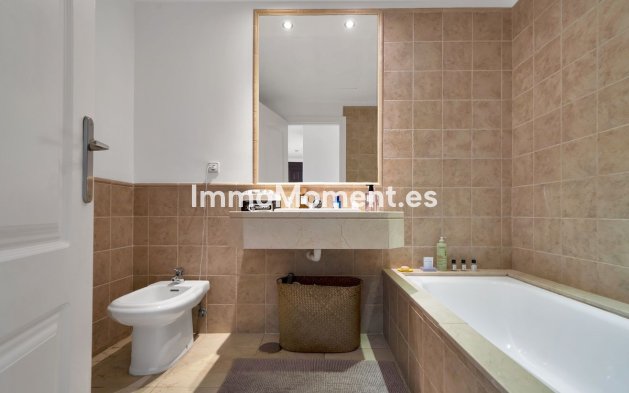 Wiederverkauf - Wohnung - Estepona  - Atalaya