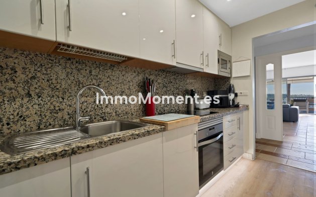 Wiederverkauf - Wohnung - Estepona  - Atalaya