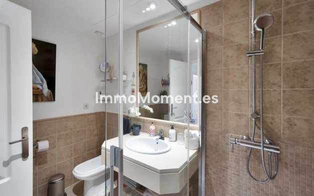 Wiederverkauf - Wohnung - Estepona  - Atalaya