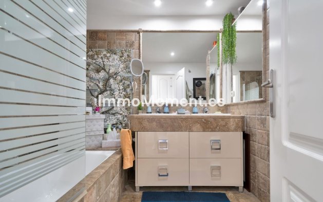 Wiederverkauf - Wohnung - Estepona  - Atalaya