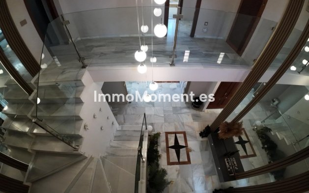 Resale - Villa - Marbella - Guadalmina Alta