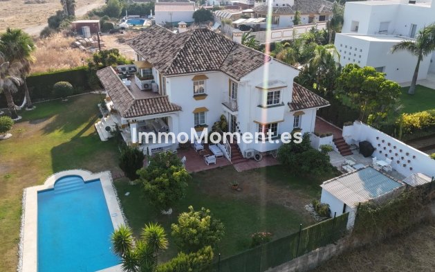 Resale - Villa - Marbella - Guadalmina Alta