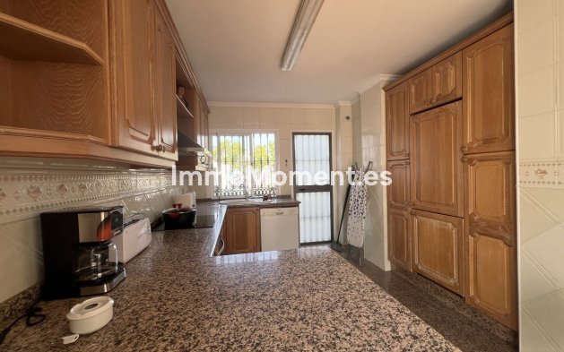 Resale - Villa - Marbella - San Pedro de Alcántara