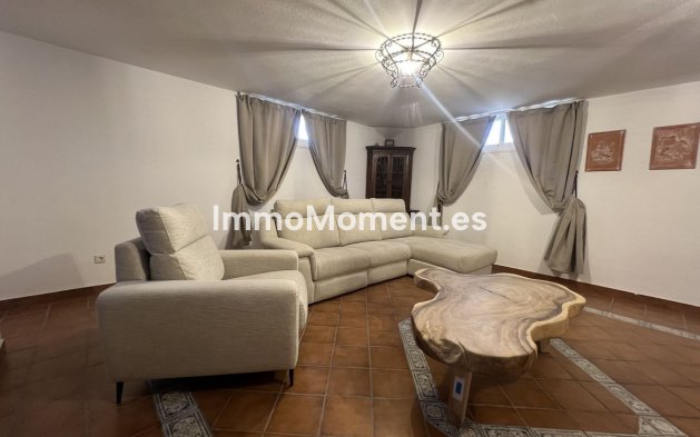 Resale - Villa - Marbella - San Pedro de Alcántara