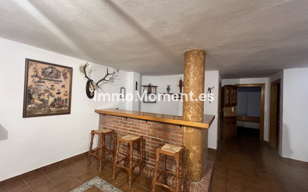 Resale - Villa - Marbella - San Pedro de Alcántara