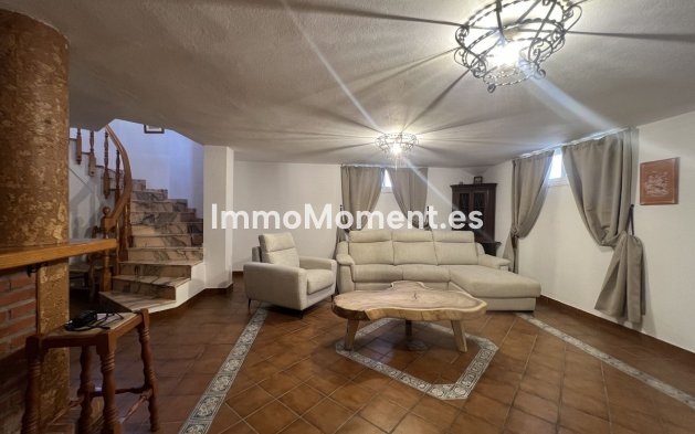 Resale - Villa - Marbella - San Pedro de Alcántara