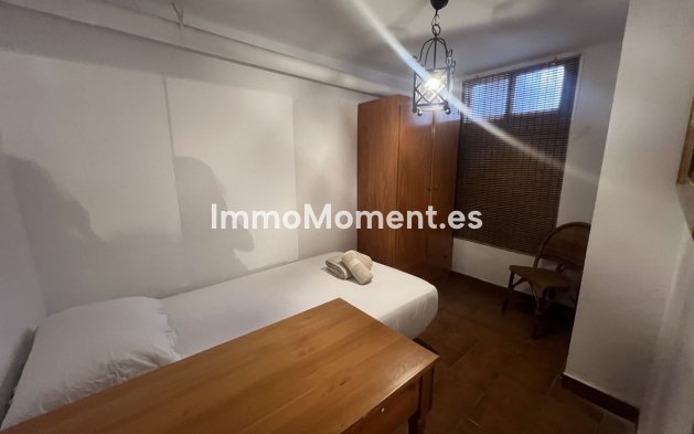 Resale - Villa - Marbella - San Pedro de Alcántara