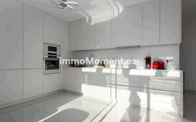 Reventa - Apartamento - Estepona  - Estepona Centro