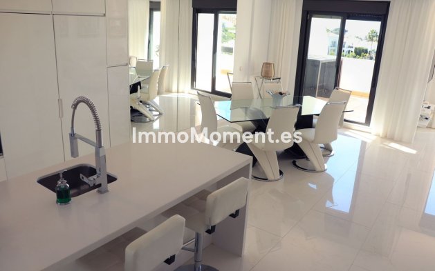 Wiederverkauf - Reihenhaus - Estepona  - Estepona Centro