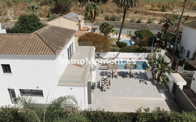 Wiederverkauf - Villa - Marbella - Nueva Andalucía