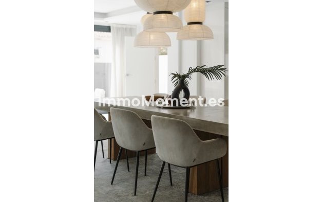 Wiederverkauf - Villa - Marbella - Nueva Andalucía