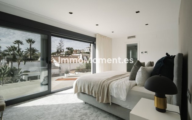 Wiederverkauf - Villa - Marbella - Nueva Andalucía