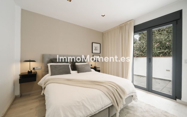 Wiederverkauf - Villa - Marbella - Nueva Andalucía