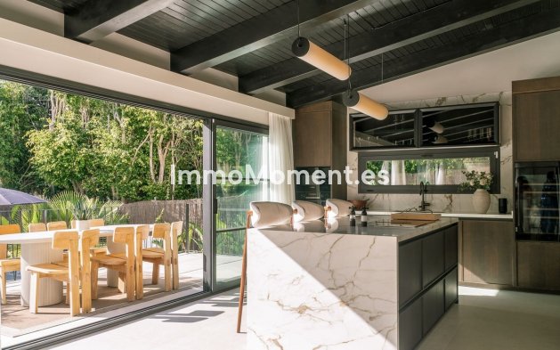 Revente - Villa - Marbella - Nueva Andalucía