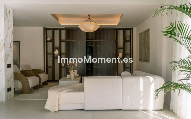 Revente - Villa - Marbella - Nueva Andalucía