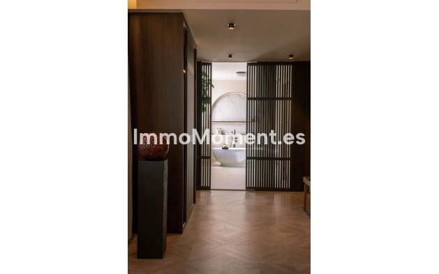 Revente - Villa - Marbella - Nueva Andalucía