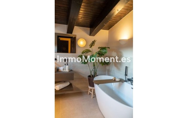 Revente - Villa - Marbella - Nueva Andalucía
