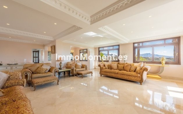 Bestaande woning - Villa - Estepona  - Estepona Centro