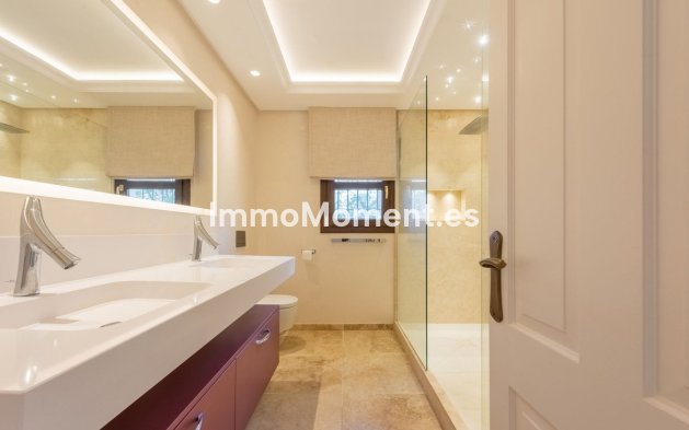 Bestaande woning - Villa - Estepona  - Estepona Centro