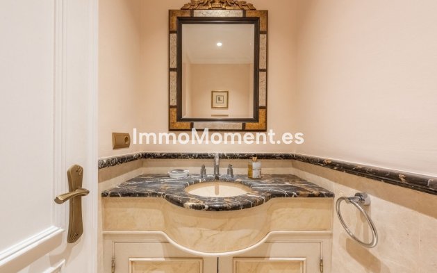 Bestaande woning - Villa - Estepona  - Estepona Centro
