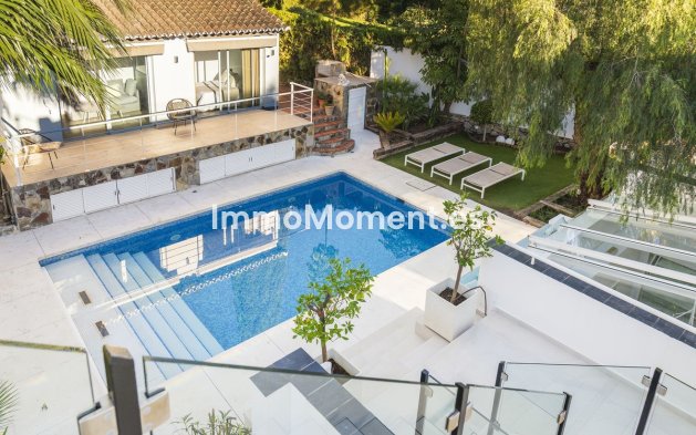 Wiederverkauf - Villa - Marbella - Nueva Andalucía