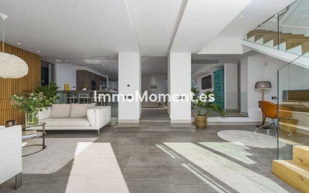 Wiederverkauf - Villa - Marbella - Nueva Andalucía