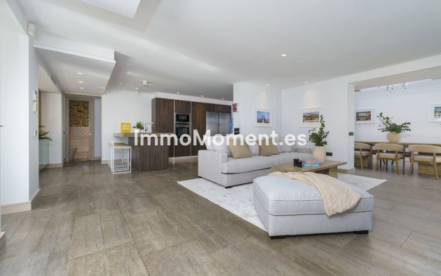 Wiederverkauf - Villa - Marbella - Nueva Andalucía