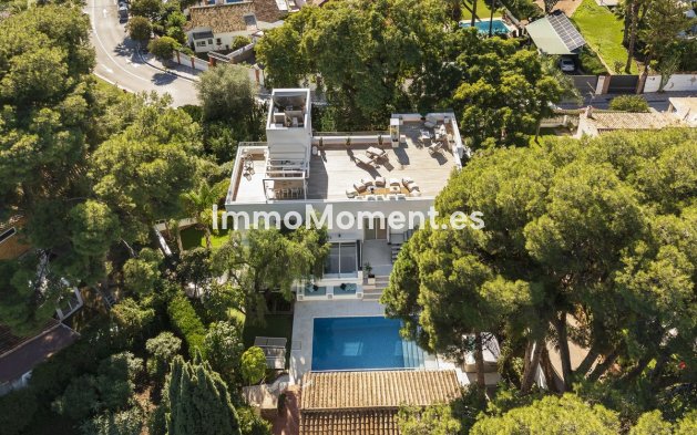 Wiederverkauf - Villa - Marbella - Nueva Andalucía