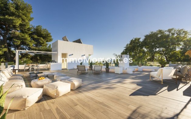 Wiederverkauf - Villa - Marbella - Nueva Andalucía