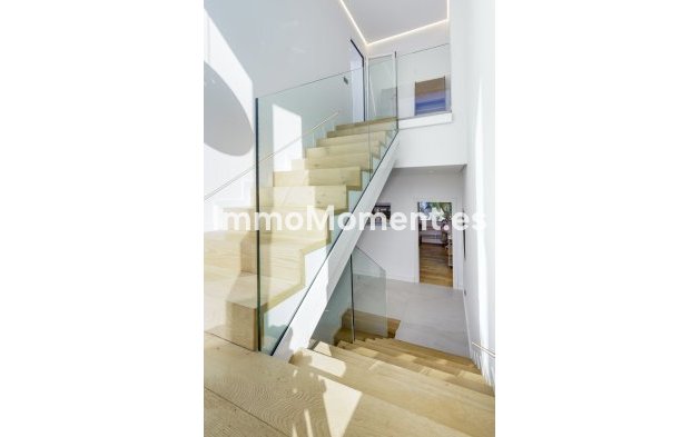 Wiederverkauf - Villa - Marbella - Nueva Andalucía