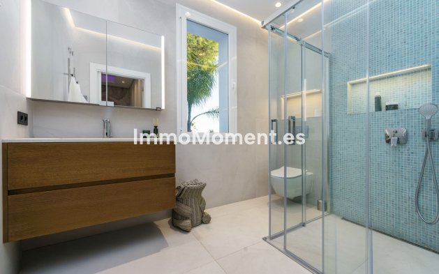 Wiederverkauf - Villa - Marbella - Nueva Andalucía