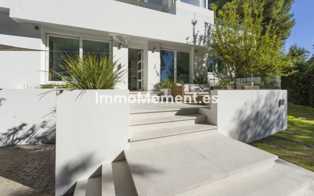 Wiederverkauf - Villa - Marbella - Nueva Andalucía