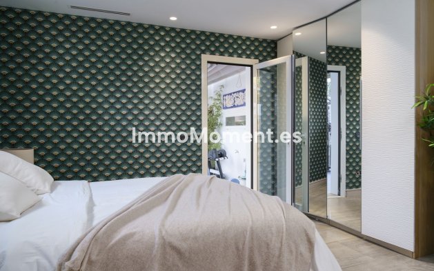 Wiederverkauf - Villa - Marbella - Nueva Andalucía