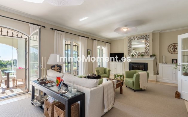 Wiederverkauf - Villa - Marbella - Nueva Andalucía