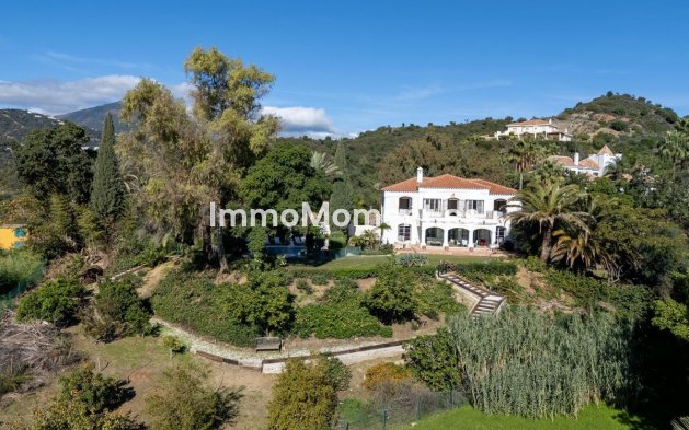 Wiederverkauf - Villa - Marbella - Nueva Andalucía