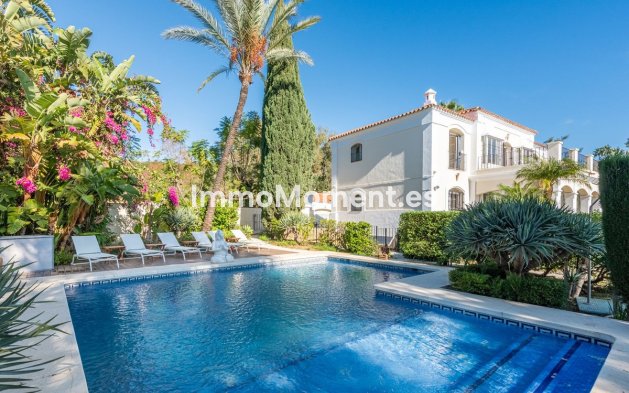 Wiederverkauf - Villa - Marbella - Nueva Andalucía