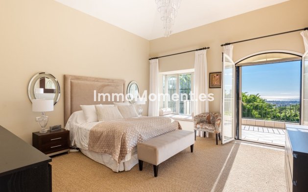 Wiederverkauf - Villa - Marbella - Nueva Andalucía