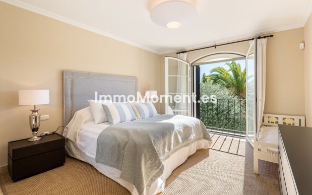 Wiederverkauf - Villa - Marbella - Nueva Andalucía