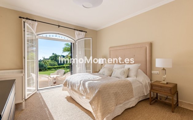 Wiederverkauf - Villa - Marbella - Nueva Andalucía