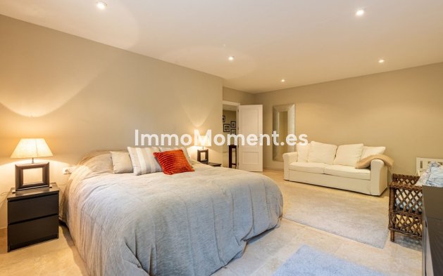 Wiederverkauf - Villa - Marbella - Nueva Andalucía