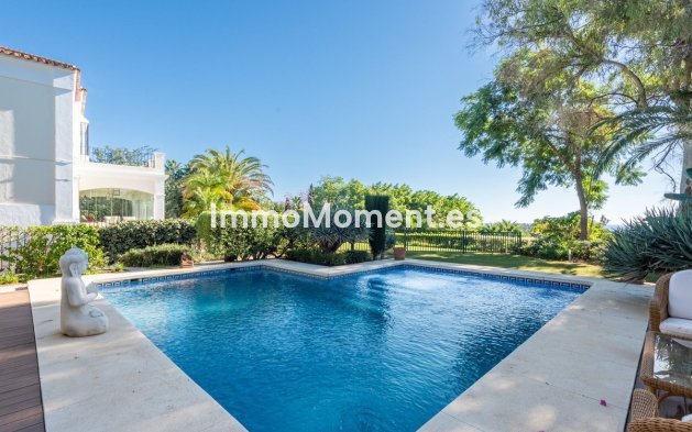 Wiederverkauf - Villa - Marbella - Nueva Andalucía