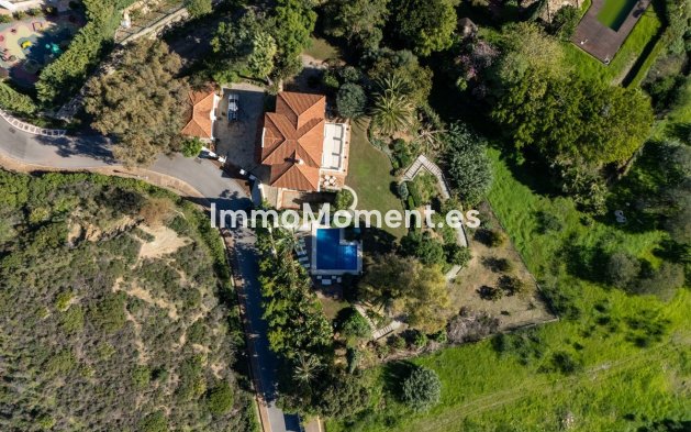 Wiederverkauf - Villa - Marbella - Nueva Andalucía