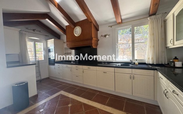 Reventa - Villa - Interior  - Istán