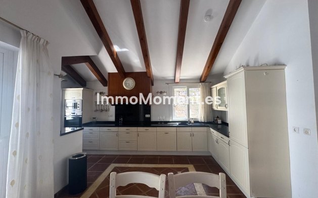 Reventa - Villa - Interior  - Istán