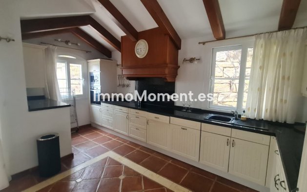 Reventa - Villa - Interior  - Istán